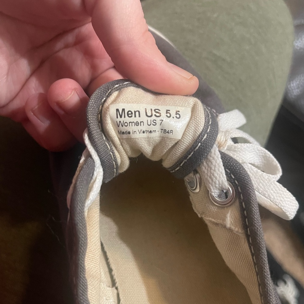 Grey vans - Picture 6 of 6